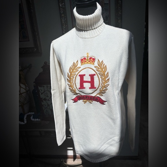 TOMMY HILFIGER CREAM TURTLENECK VINTAGE EMBROIDERED CREST PREPPY SWEATER SZ S-M - Picture 6 of 15